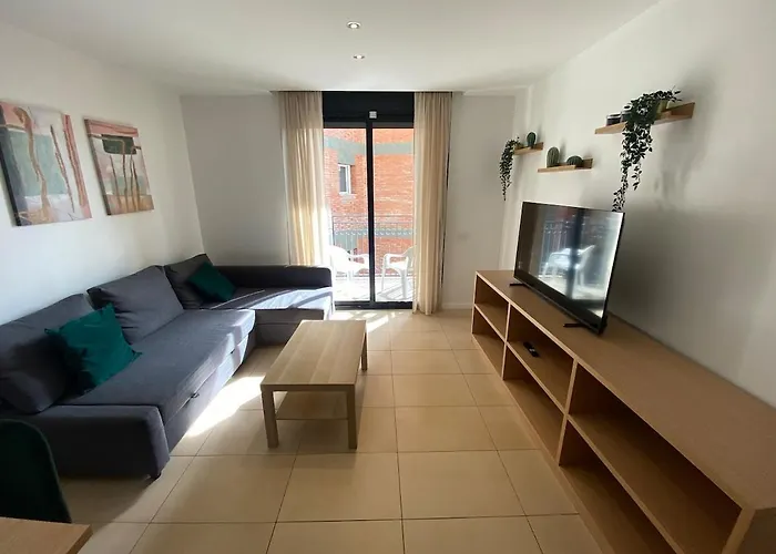 Koyo - Modern With Parking And Swimming Pool For 6p Lloret de Mar