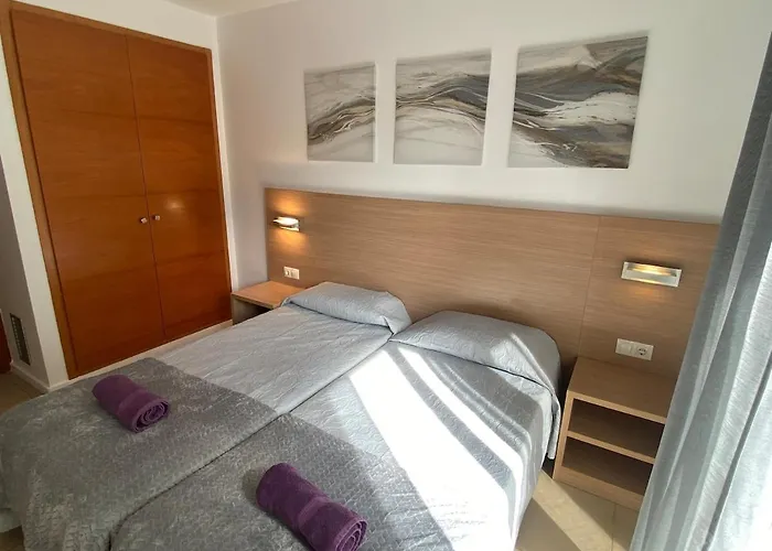 Appartement Koyo - Modern With Parking And Swimming Pool For 6p