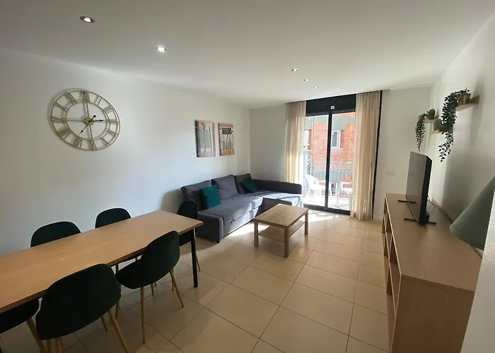 Apartment Koyo - Modern With Parking And Swimming Pool For 6p *