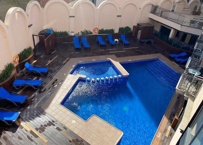 Koyo - Modern With Parking And Swimming Pool For 6p * Lloret de Mar