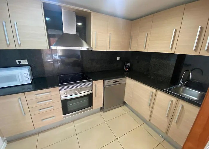 Appartement Koyo - Modern With Parking And Swimming Pool For 6p